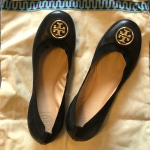 Tory Burch Caroline 2 black ballerina flat- New